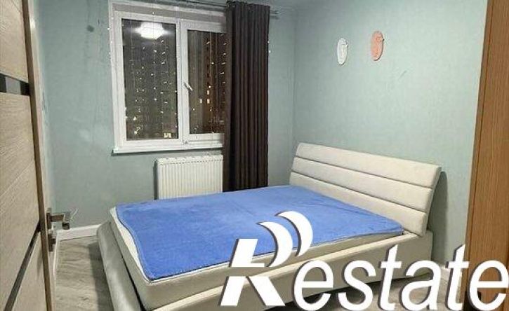 2-комн квартира улица Холмогорова, 87,  д. 87