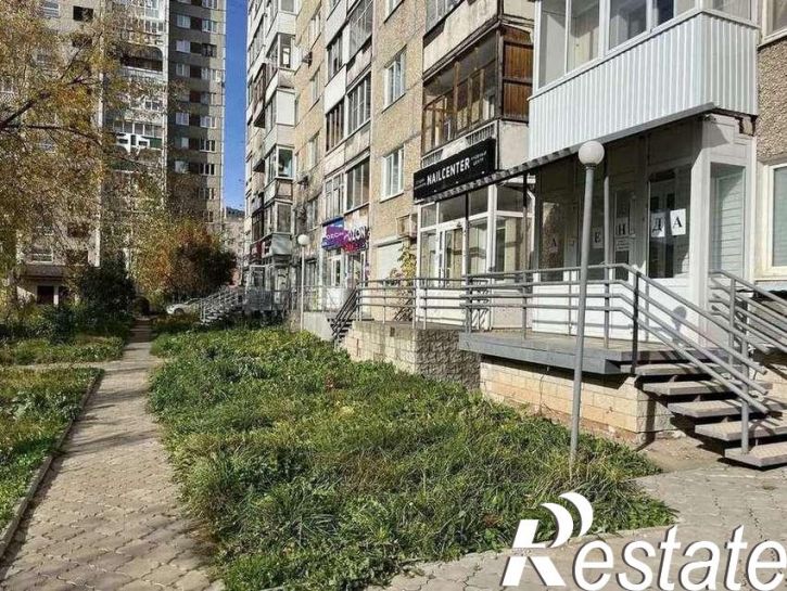 Торговое помещение Молодежная улица, 82