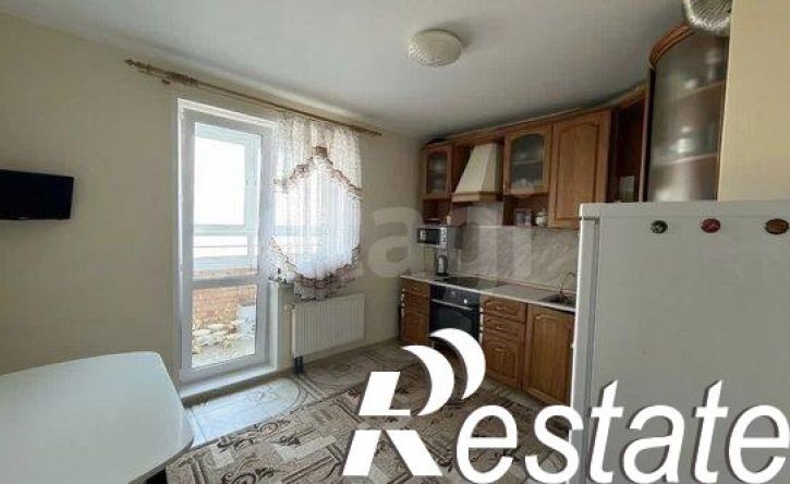 2-комн квартира улица Азина, 135,  д. 135